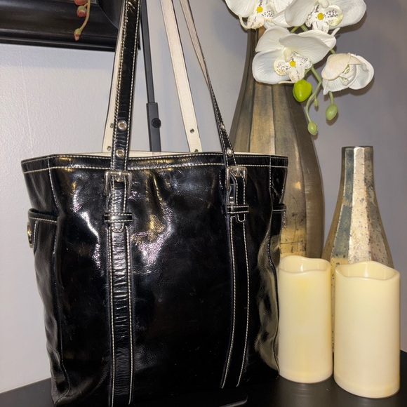 Coach Black Patent Leather Tote with Polka Dot Bow - Picture 4 of 6